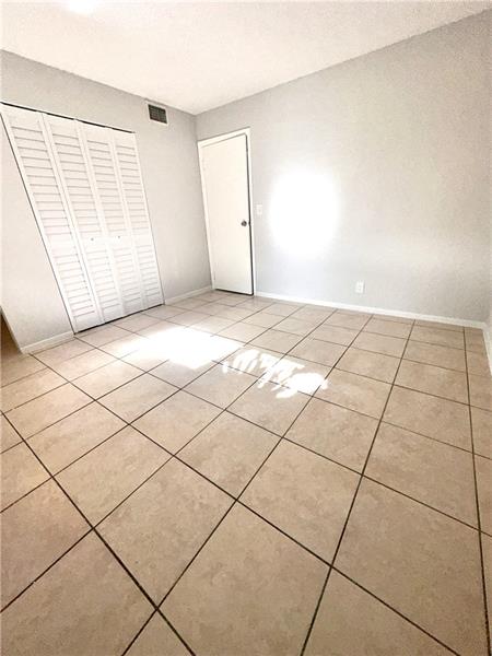 Image 20 of 34 For 5708 Blueberry Ct