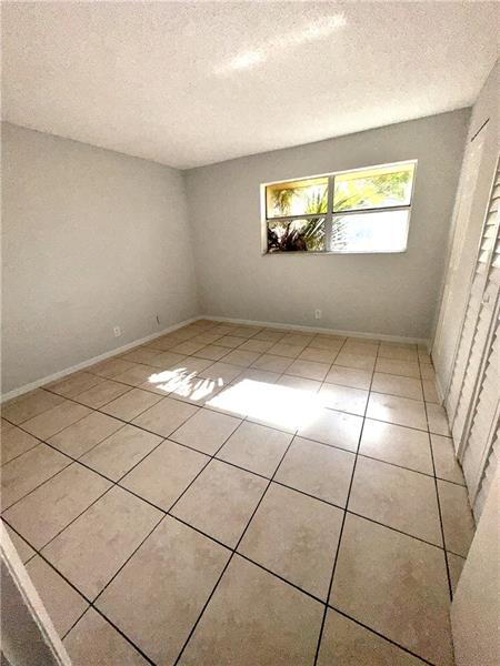 Image 22 of 34 For 5708 Blueberry Ct