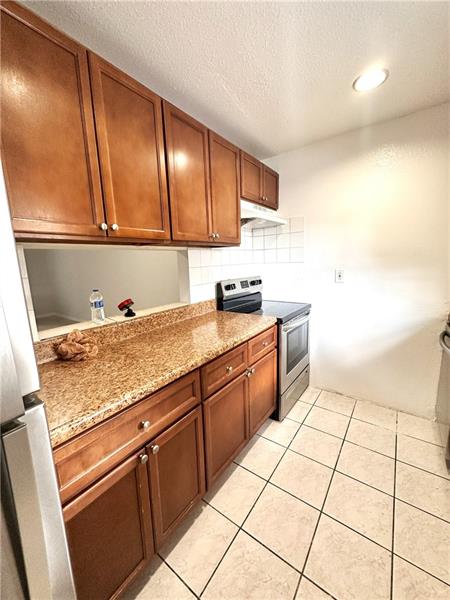 Image 5 of 34 For 5708 Blueberry Ct