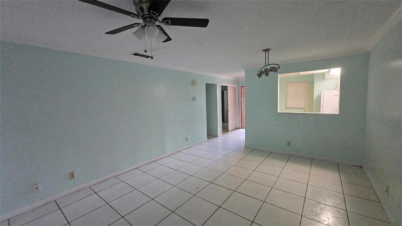 Image 11 of 14 For 2501 56th Ave  103