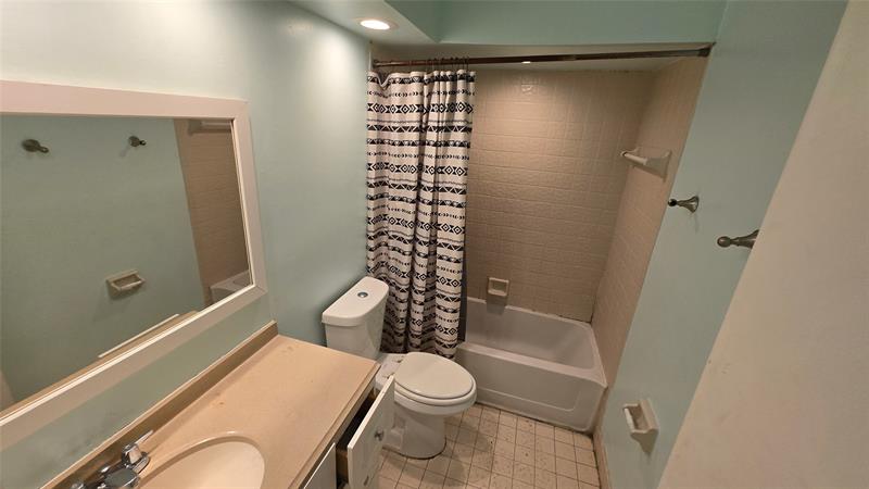 Image 13 of 14 For 2501 56th Ave  103