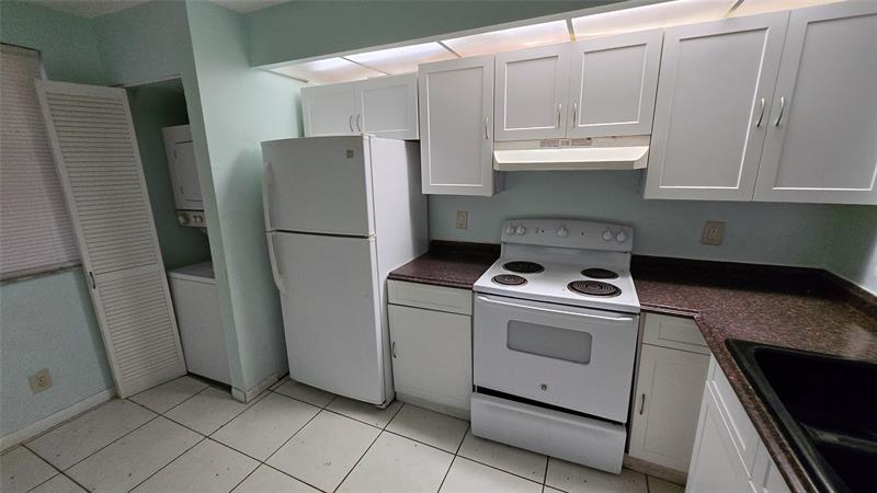 Image 3 of 14 For 2501 56th Ave  103