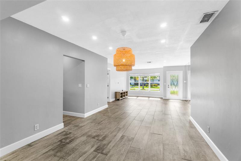 Image 10 of 34 For 1683 8th Ave