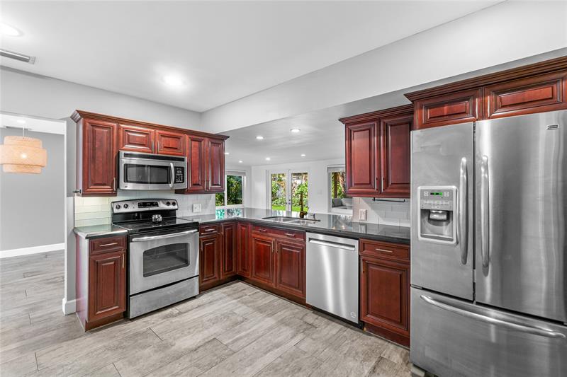 Image 15 of 34 For 1683 8th Ave