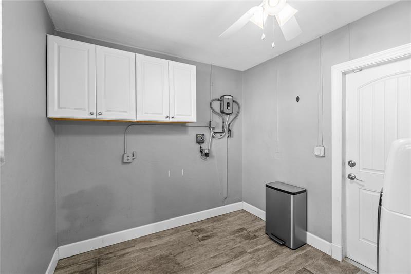 Image 18 of 34 For 1683 8th Ave