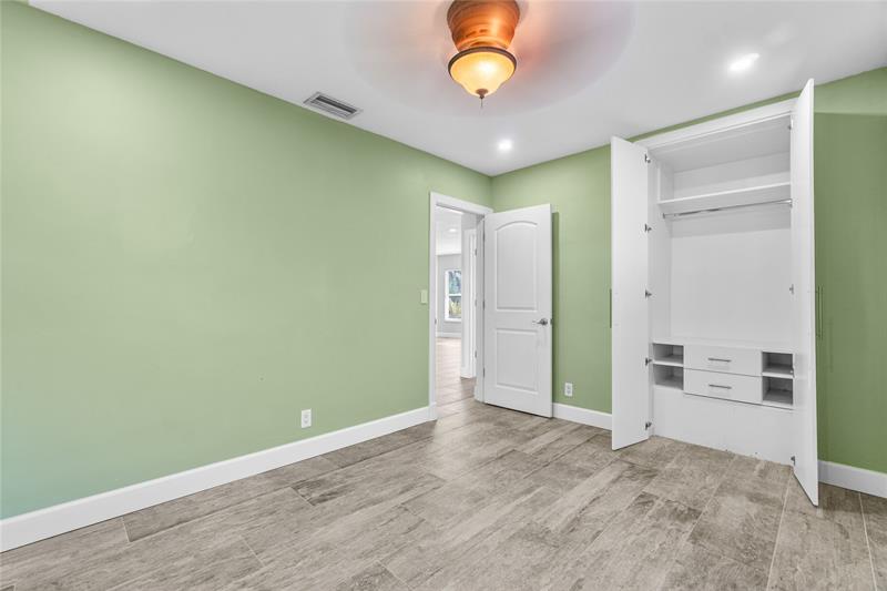 Image 21 of 34 For 1683 8th Ave