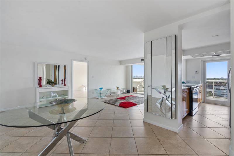 Image 13 of 18 For 2841 Ocean Blvd