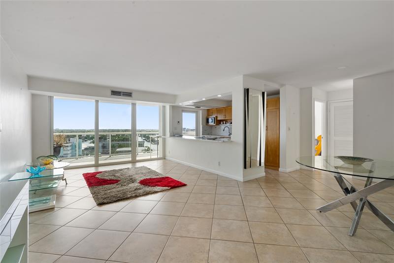 Image 14 of 18 For 2841 Ocean Blvd