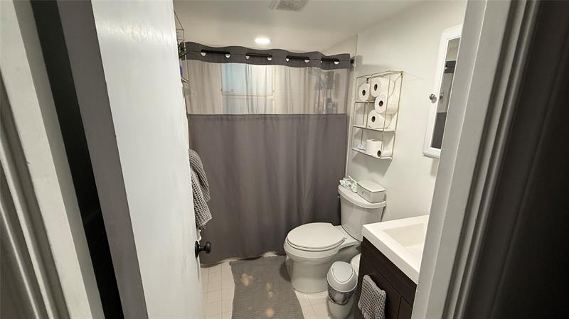 Image 9 of 23 For 440 2nd Ave  C24