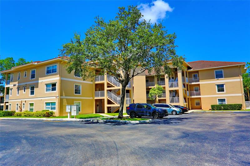 Details for 2941 Riverside Dr, Coral Springs, FL 33065