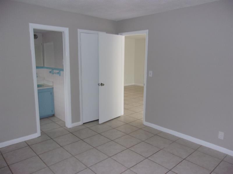 Image 5 of 5 For 270 8th Ter  