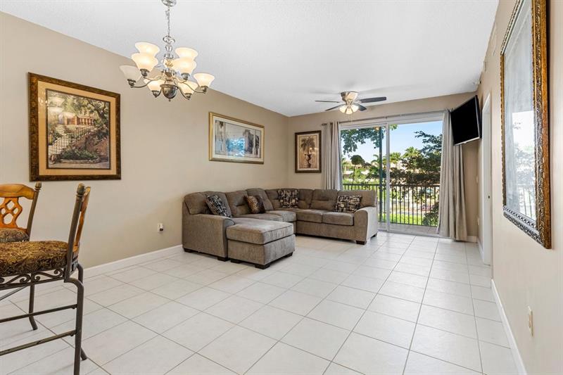 Image 8 of 28 For 7775 Southampton Terrace  310