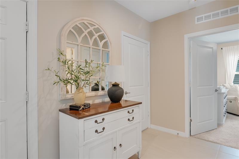 Image 17 of 40 For 3852 Lancove Way