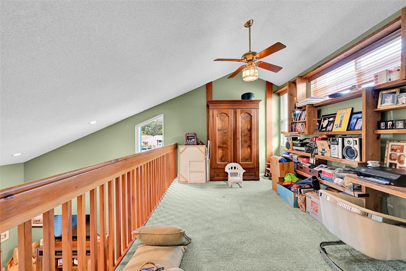 Image 18 of 44 For 601 Woodgate Ln  E