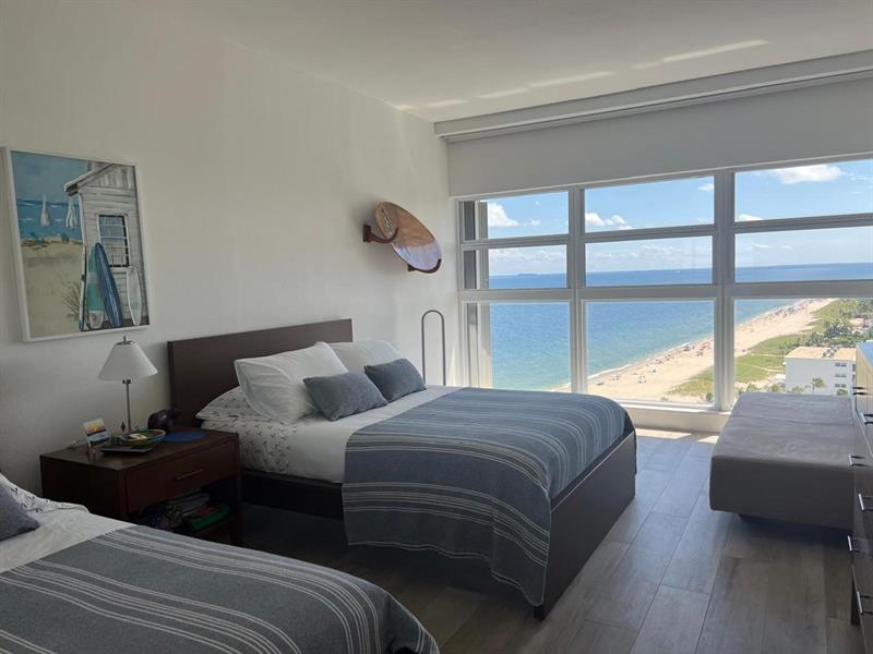 Image 10 of 16 For 4900 Ocean Blvd  1705