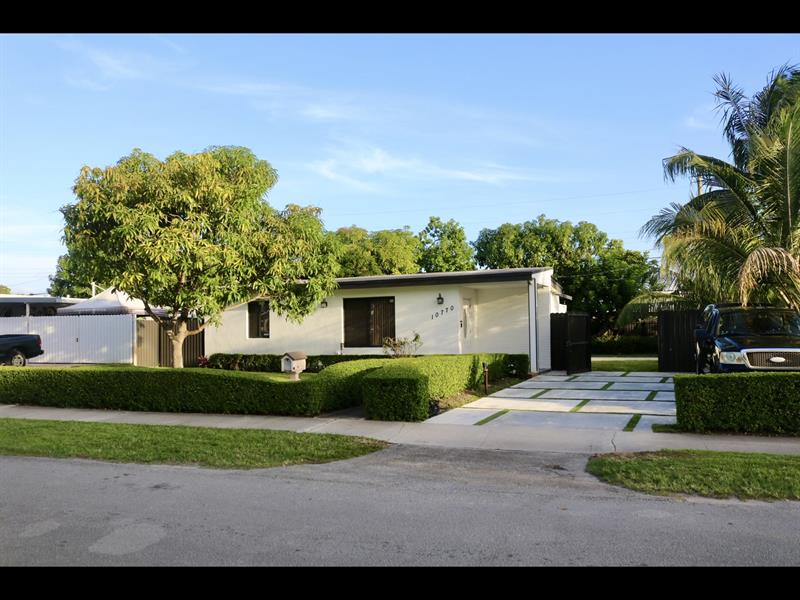 Details for 10770 40th St, Miami, FL 33165