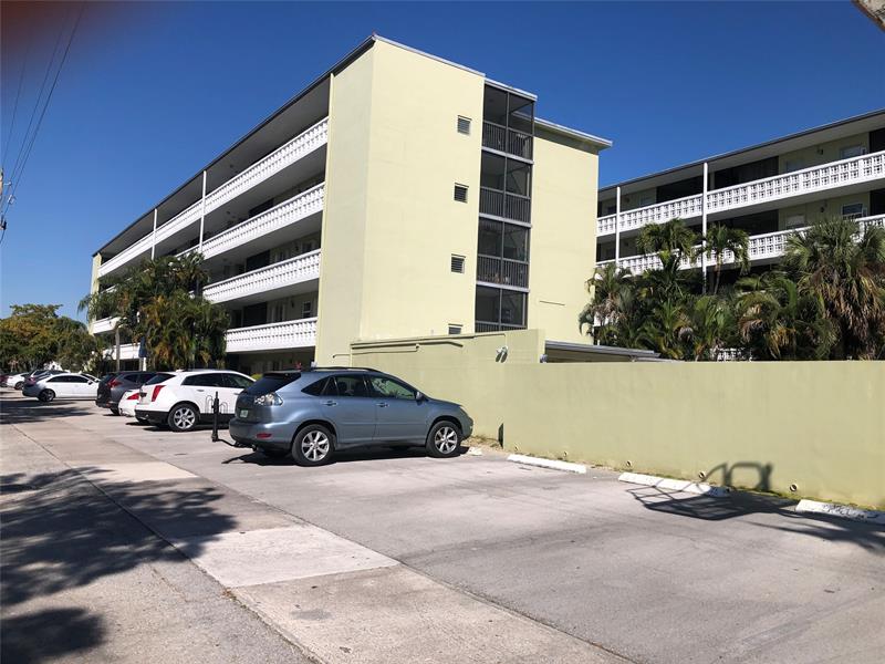 Image 21 of 23 For 1425 Arthur St  314b