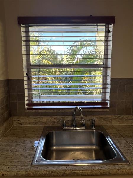 Image 8 of 23 For 1425 Arthur St  314b