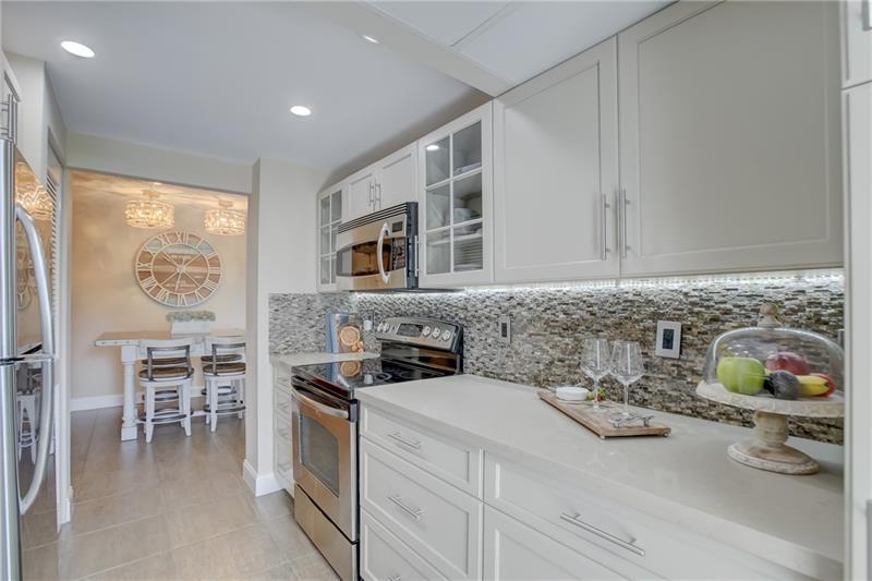 Image 12 of 64 For 2841 Ocean Blvd  501