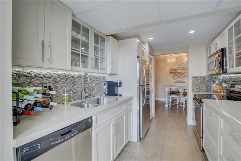 Image 13 of 64 For 2841 Ocean Blvd  501
