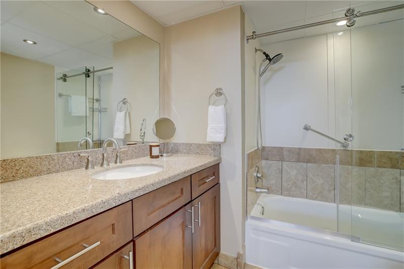 Image 23 of 64 For 2841 Ocean Blvd  501