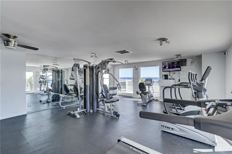 Image 42 of 64 For 2841 Ocean Blvd  501