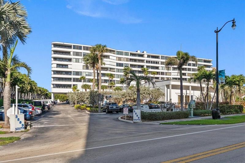 Image 21 of 41 For 3589 Ocean Blvd  L10