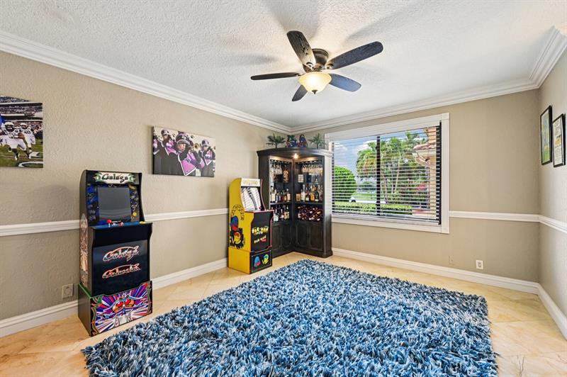 Image 20 of 64 For 640 167th Way