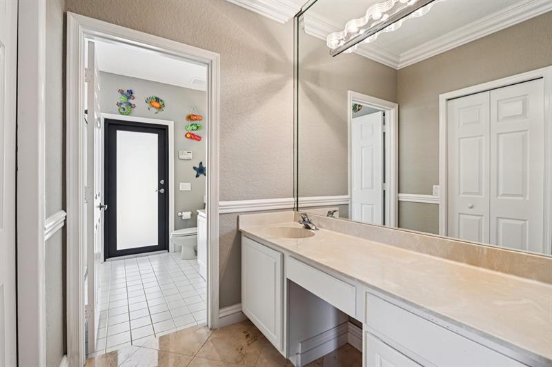 Image 22 of 64 For 640 167th Way