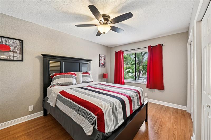 Image 24 of 64 For 640 167th Way