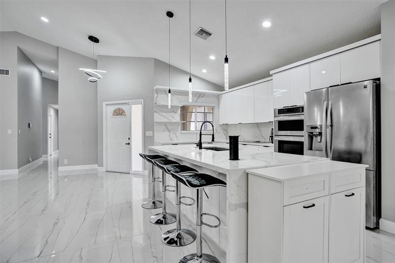 Image 10 of 63 For 5024 95th Dr