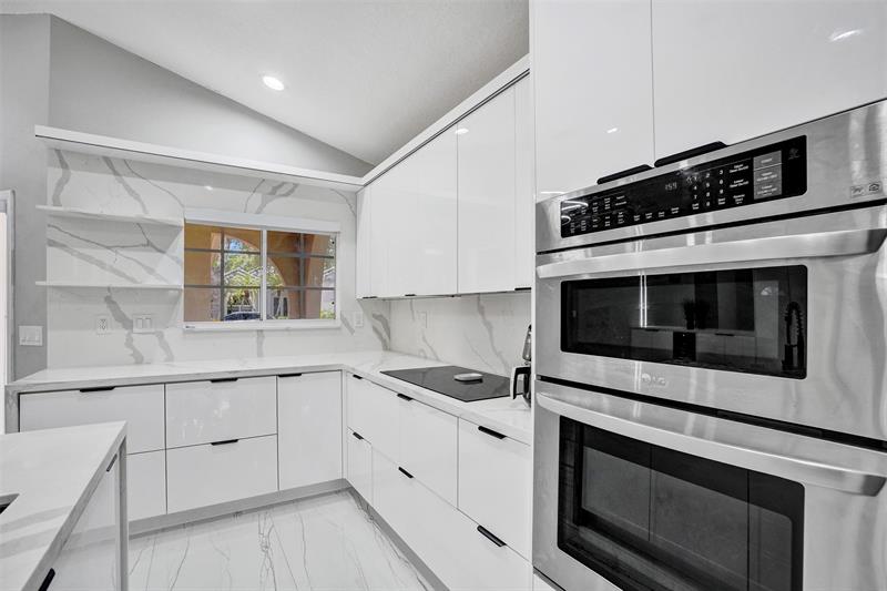 Image 24 of 63 For 5024 95th Dr