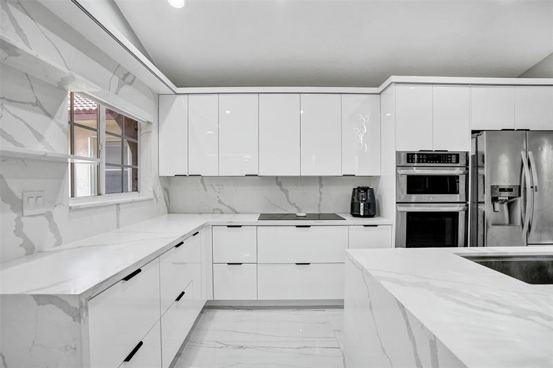 Image 29 of 63 For 5024 95th Dr