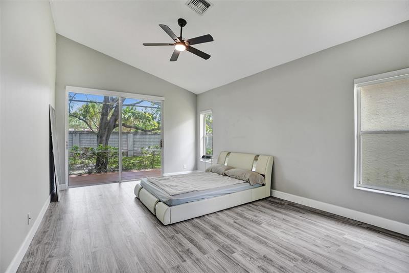 Image 33 of 63 For 5024 95th Dr