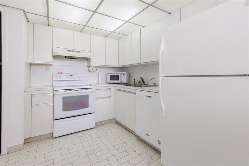 Image 11 of 28 For 8255 Abbott Ave  305