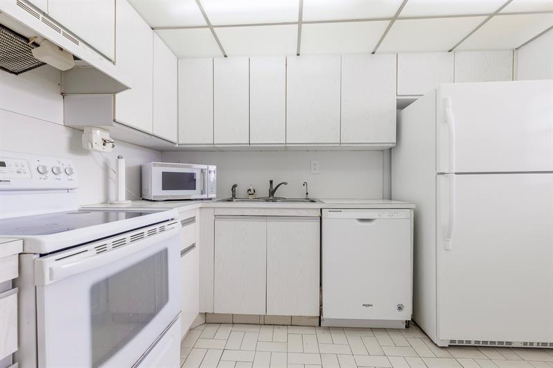 Image 14 of 28 For 8255 Abbott Ave  305