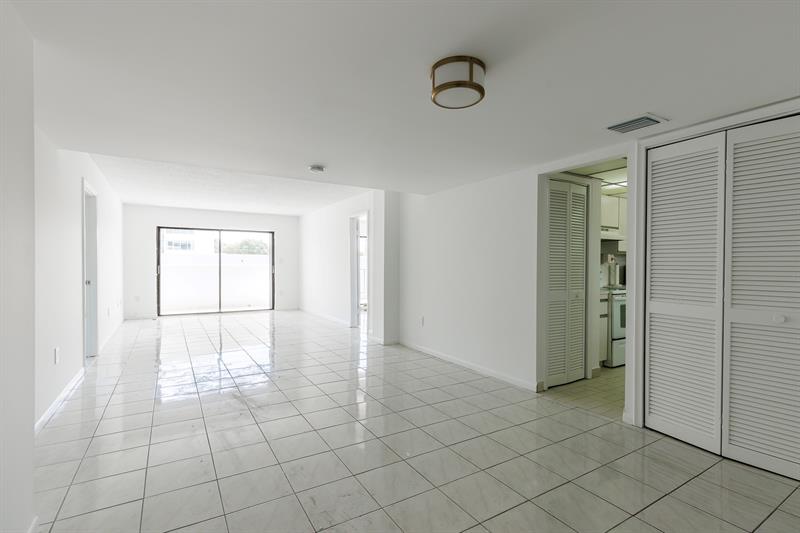 Image 5 of 28 For 8255 Abbott Ave  305