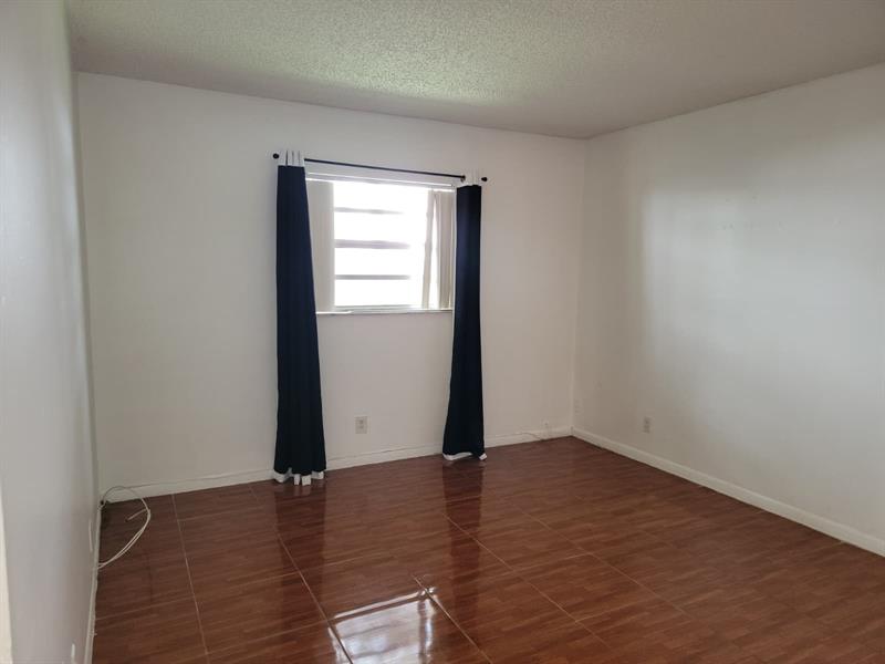 Image 7 of 8 For 3755 116th Ter  4