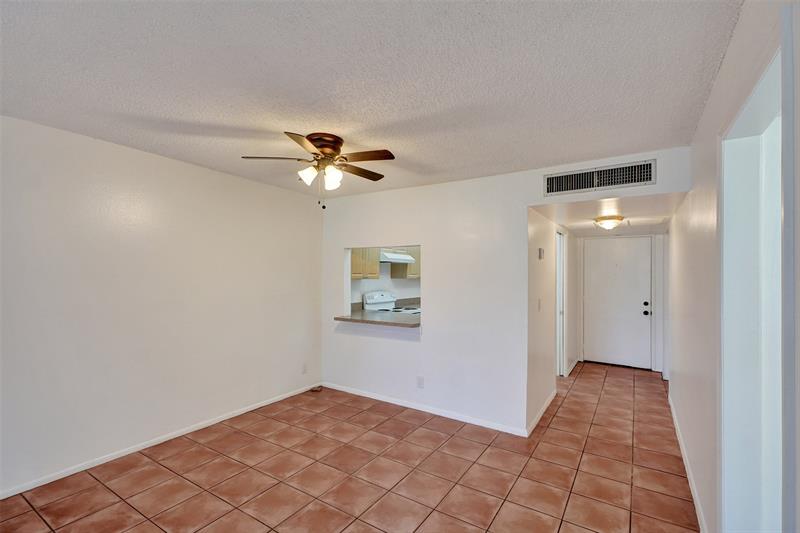 Image 22 of 58 For 9481 Evergreen Pl  103