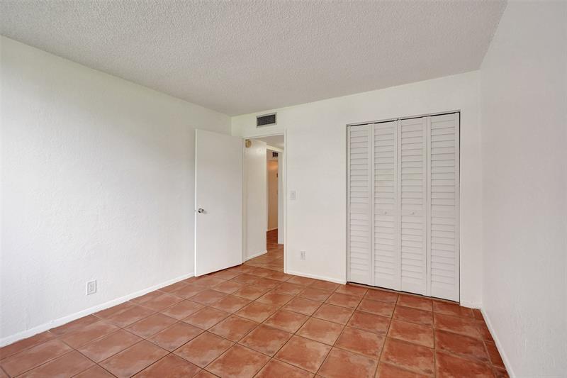 Image 30 of 58 For 9481 Evergreen Pl  103