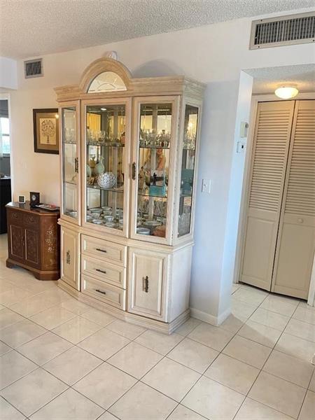 Image 17 of 29 For 1630 Ocean Blvd  1213