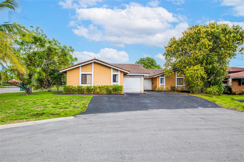 Details for 7942 37th Dr, Coral Springs, FL 33065