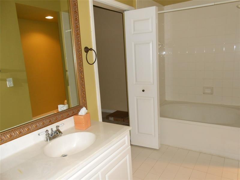 Image 20 of 21 For 3255 184th St  12218