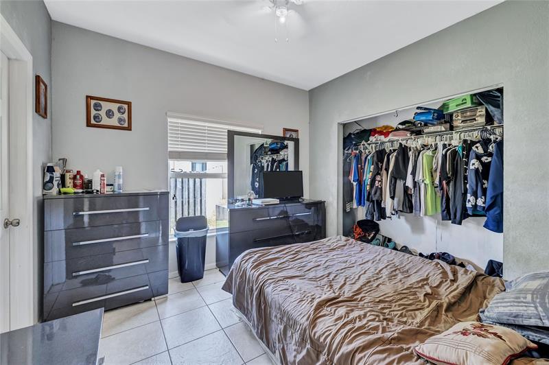 Image 11 of 22 For 2141 54th Ave