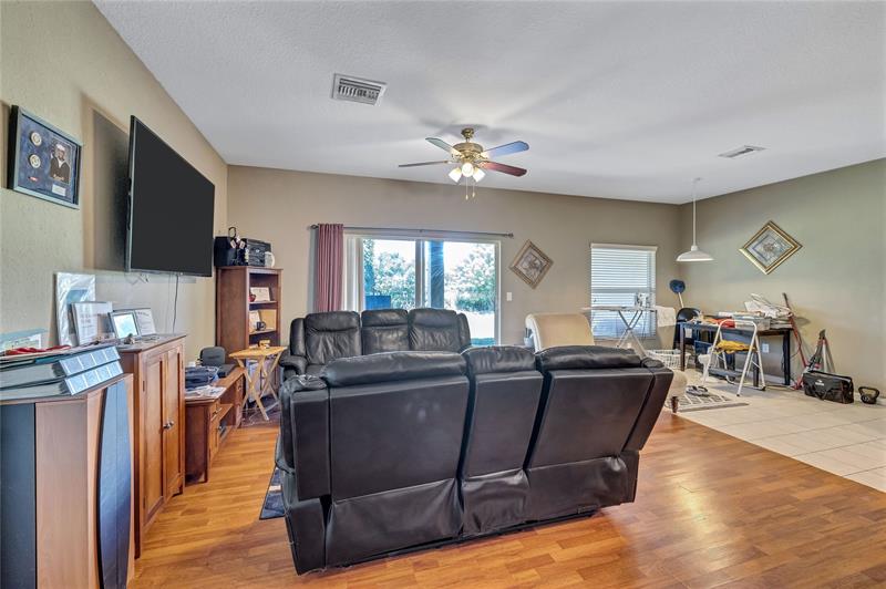 Image 17 of 22 For 2141 54th Ave