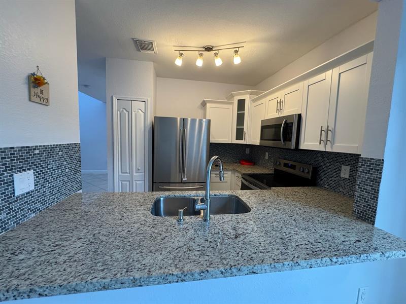 Image 16 of 21 For 922 134th Ave
