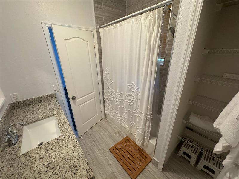 Image 7 of 21 For 922 134th Ave