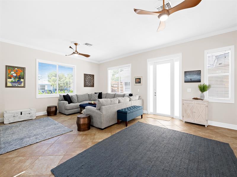Image 10 of 28 For 812 26th St  