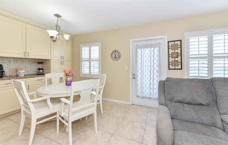 Image 12 of 28 For 3026 Newport H  3026