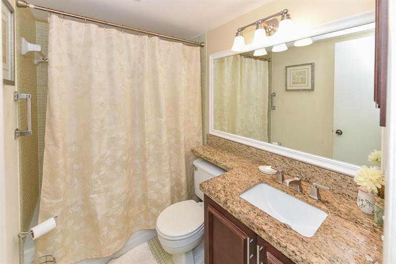 Image 13 of 28 For 3026 Newport H  3026